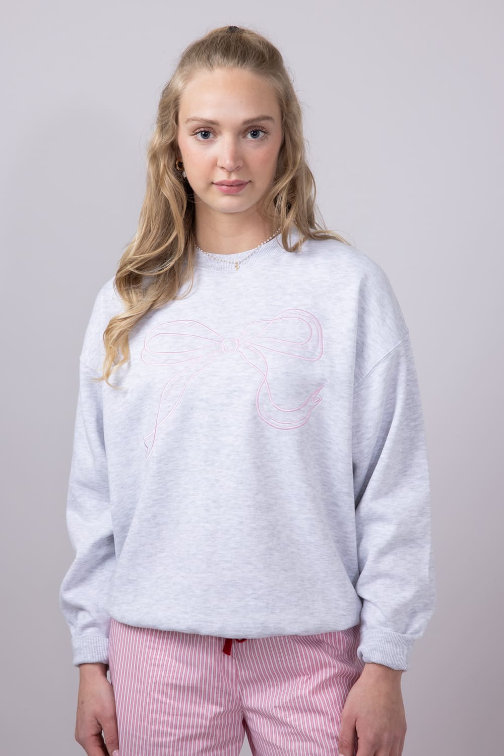 1897 Active Embroidered Bow Fleece Crewneck for Women in Ice Grey