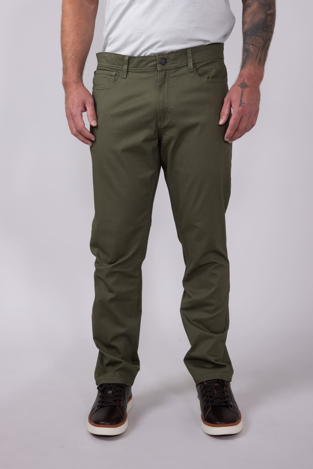 Copper & Oak Leader Chino Pants for Men in Green