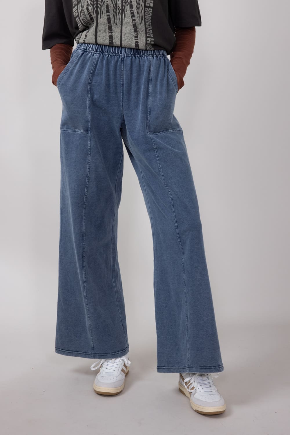 Elastic Waistline Straight Leg Pants for Women in Denim Blue