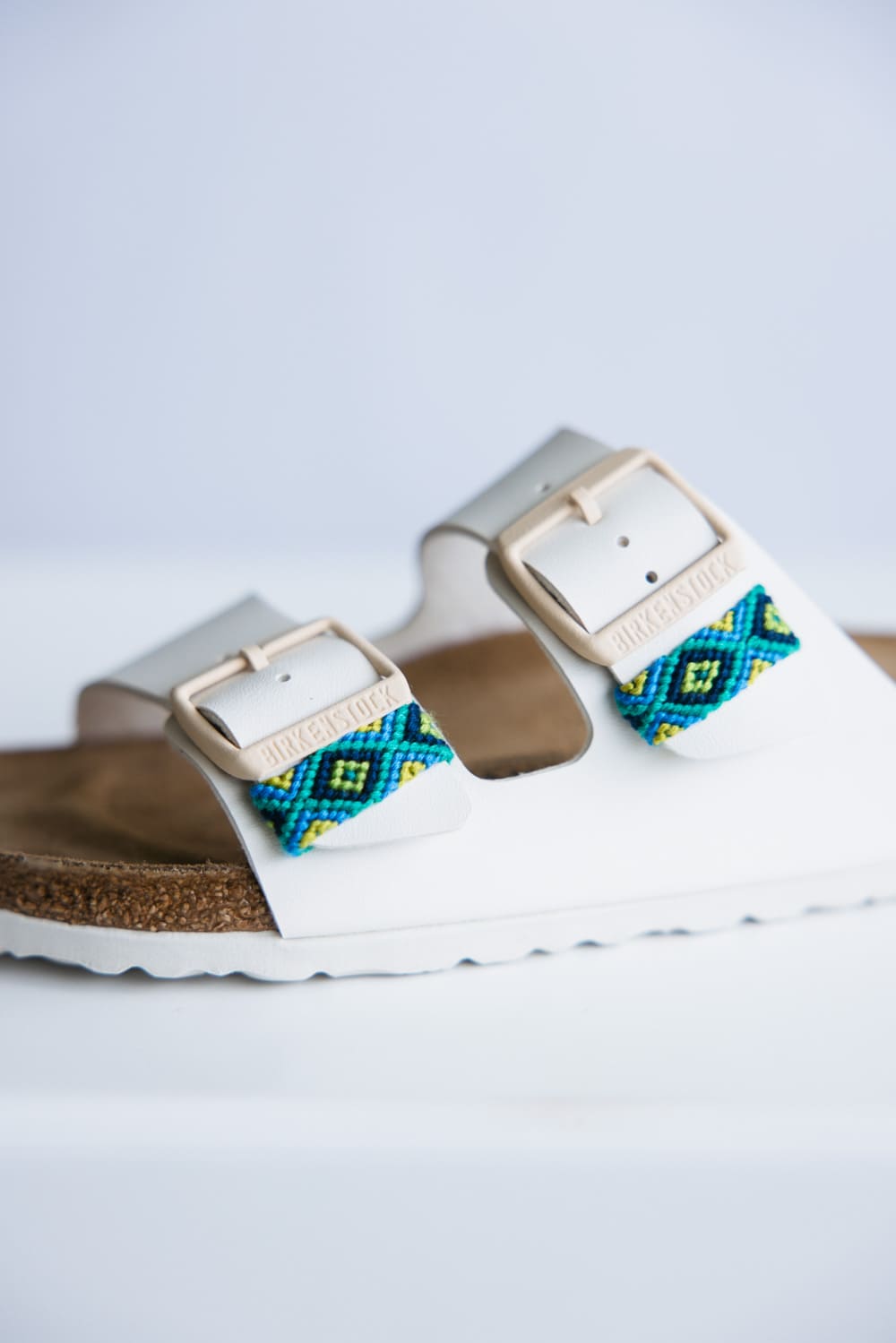 Natural Life Sandal Charm Set in Lime Green | MAS000101