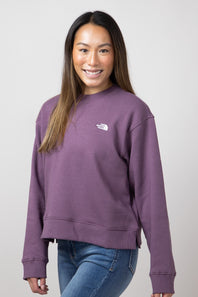 The North Face Evolution Fleece Sweatshirt for Women in Midnight Mauve