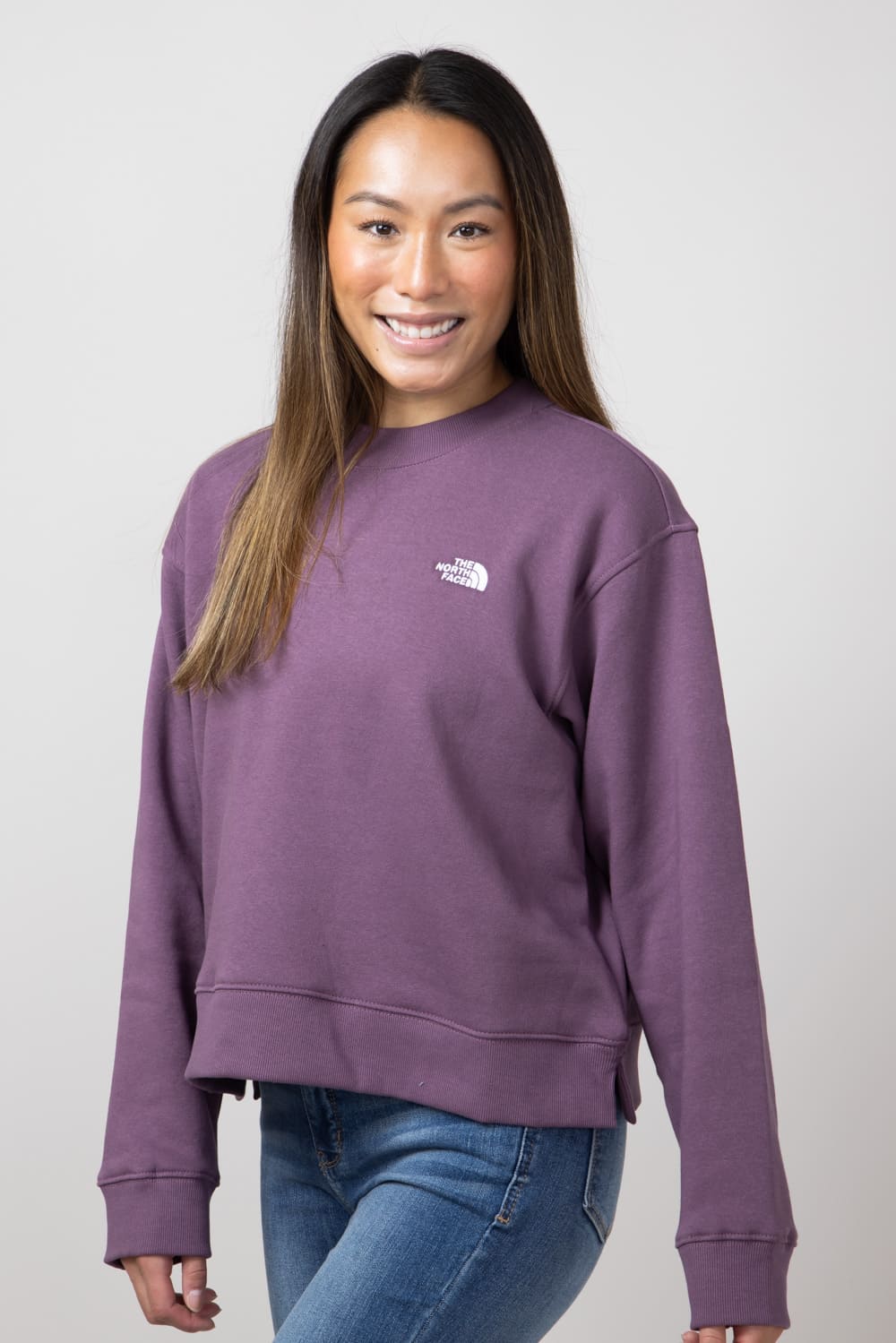 The North Face Evolution Fleece Sweatshirt for Women in Midnight Mauve