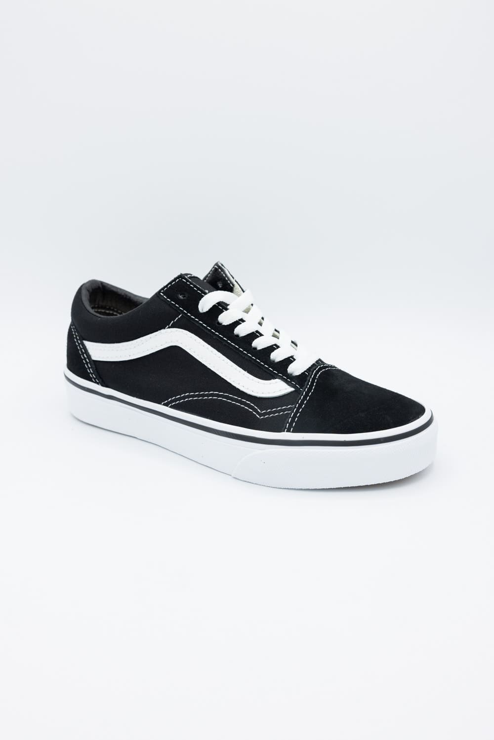 Vans Old Skool Sneakers in Black/White | VN000D3HY28