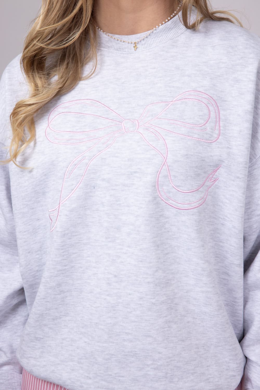 1897 Active Embroidered Bow Fleece Crewneck for Women in Ice Grey