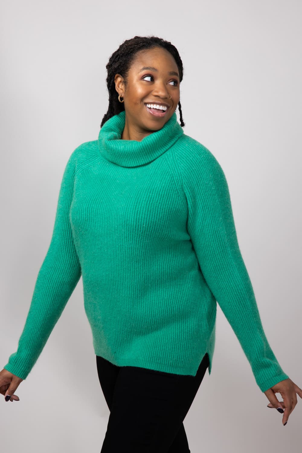 Miracle Basic Ribbed Turtleneck Sweater for Women in Green