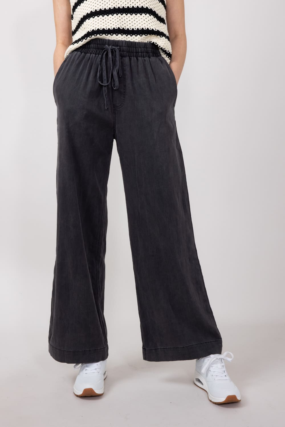 Denim Elastic Pull On Pants for Women in Black