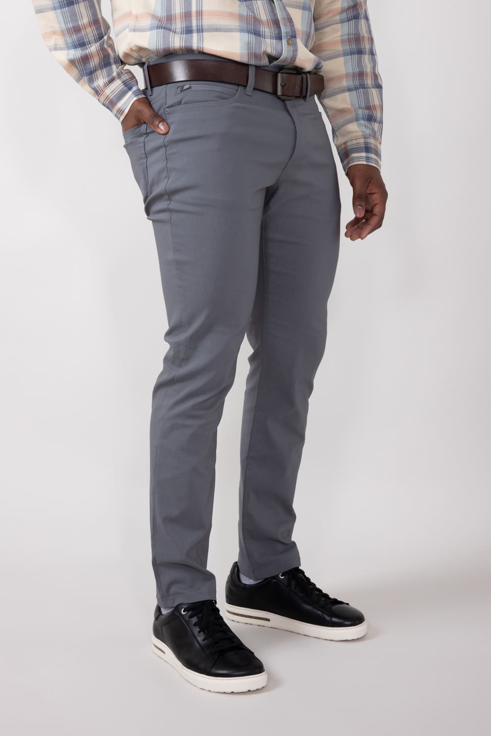Weatherproof Vintage Momentum 5 Pocket Pants for Men in Graphite