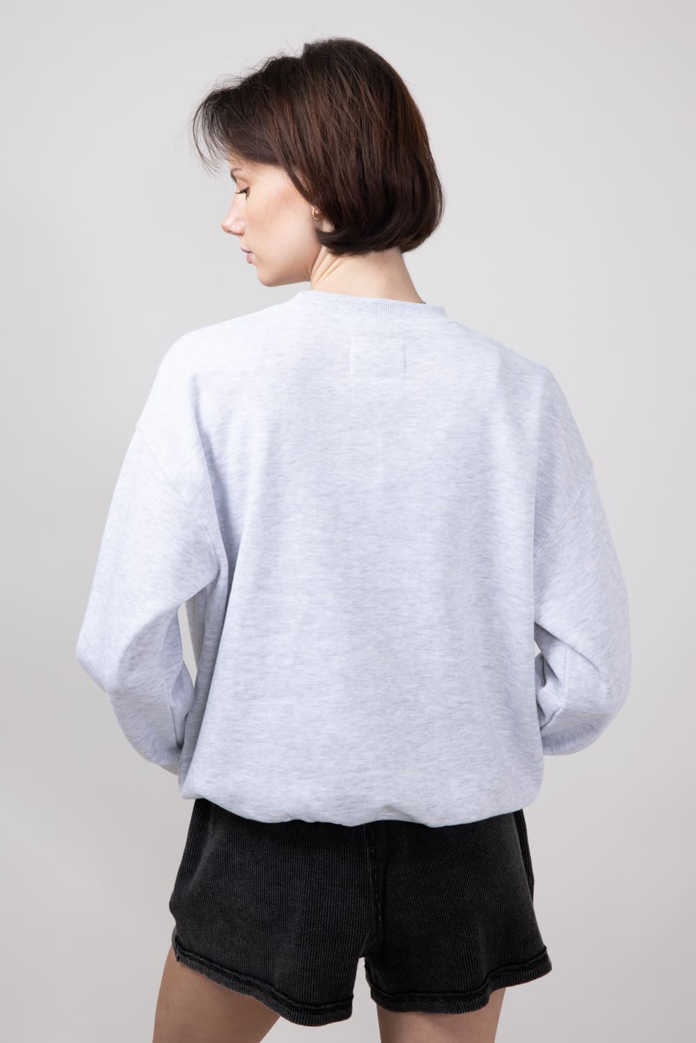 1897 Active Los Angeles Chenille Patched Fleece Crewneck for Women in Ice Grey