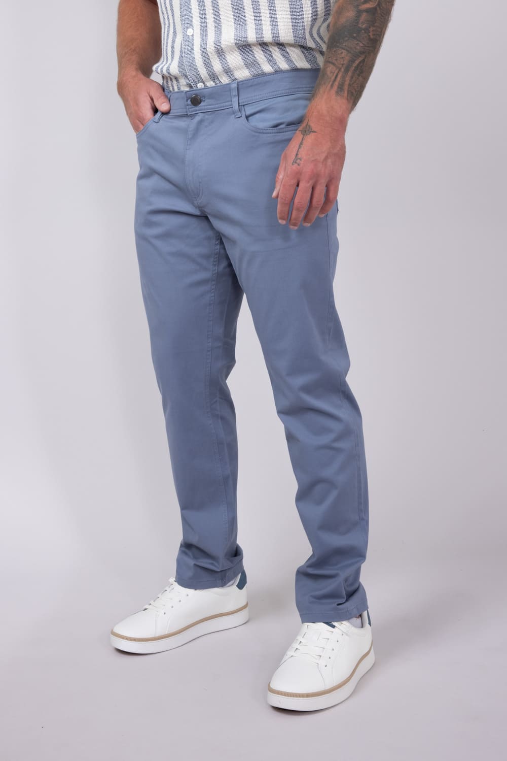 Copper & Oak Leader Chino Pants for Men in Blue