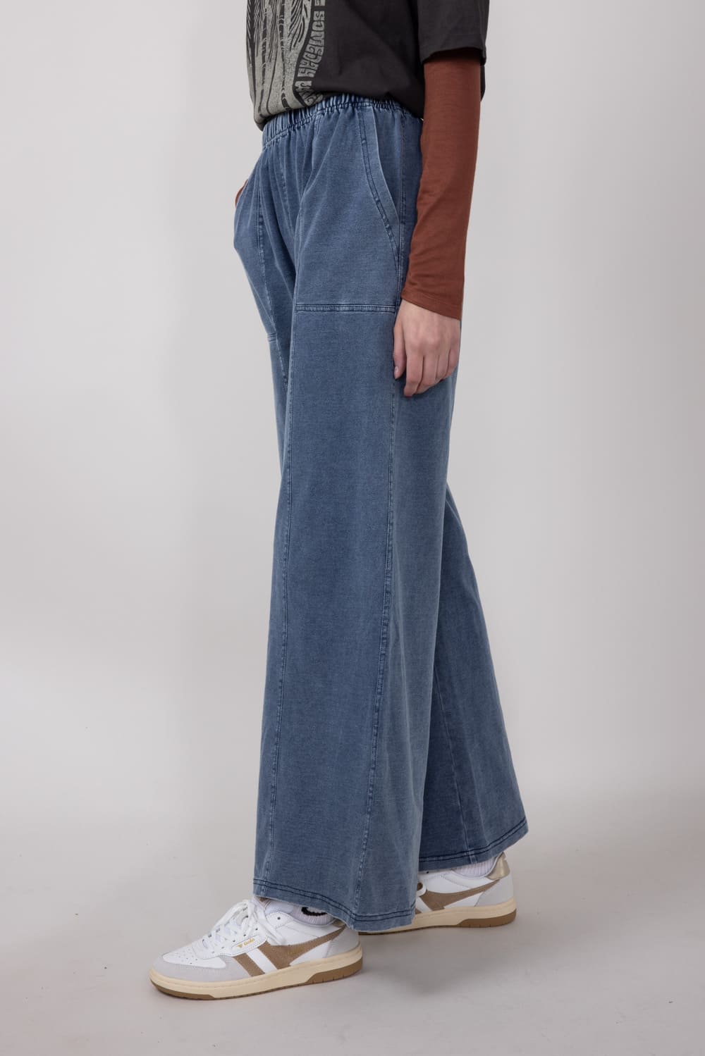 Elastic Waistline Straight Leg Pants for Women in Denim Blue