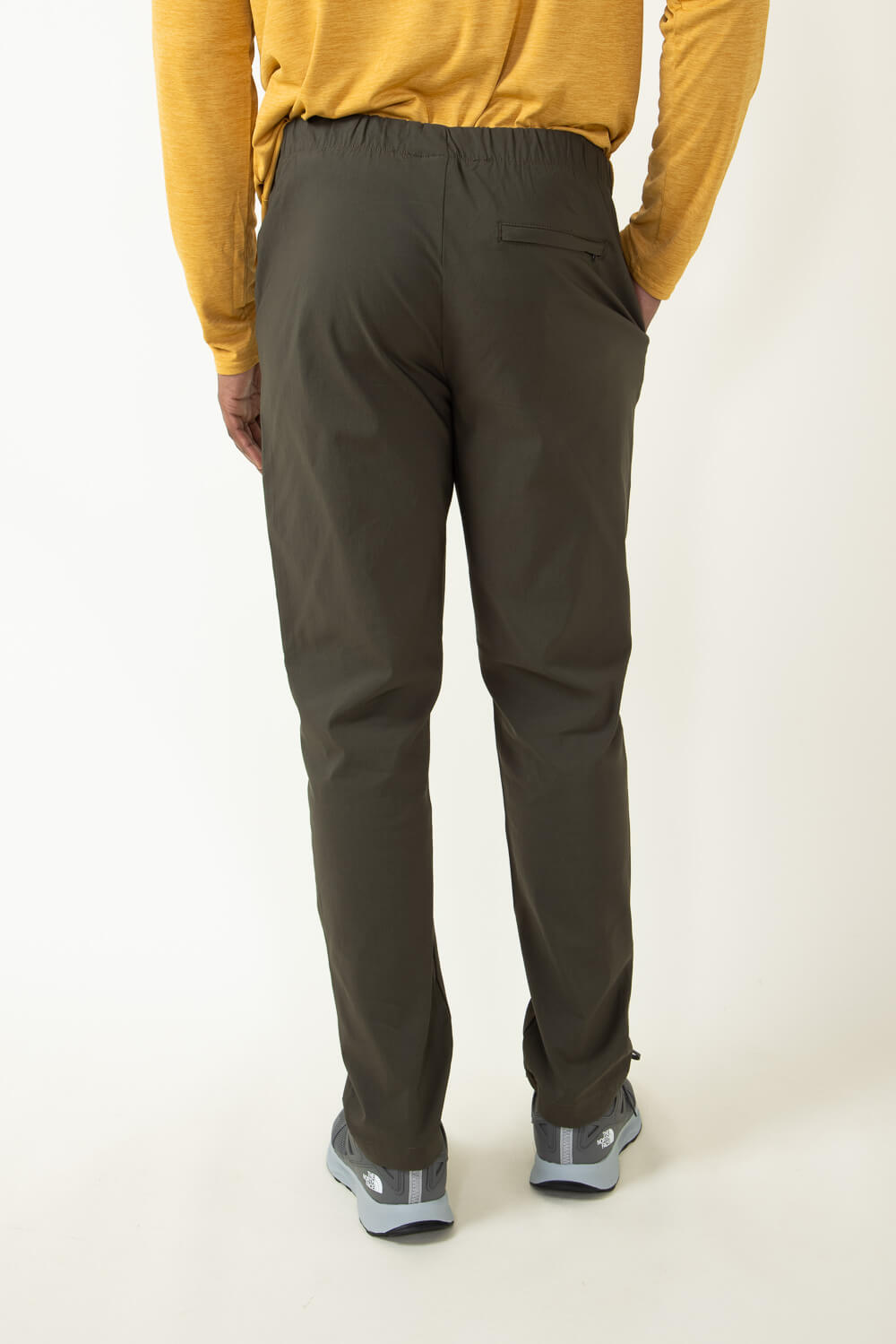 Copper & Oak Elastic File Tech Jogger Pants for Men in Green
