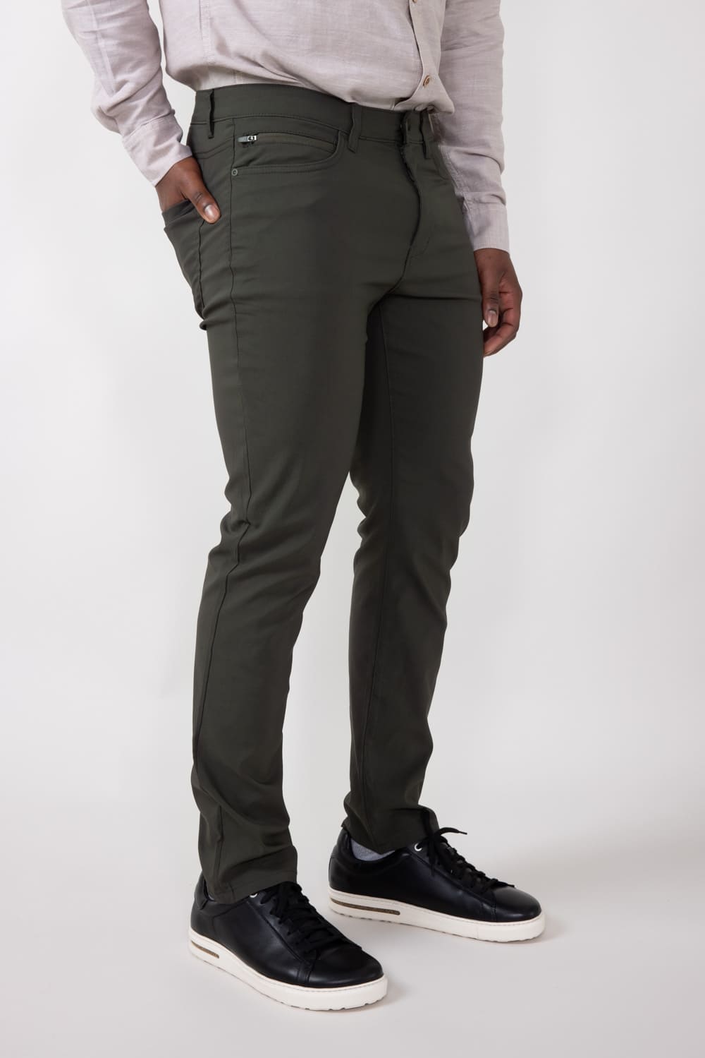 Weatherproof Vintage Momentum 5 Pocket Pants for Men in Olive