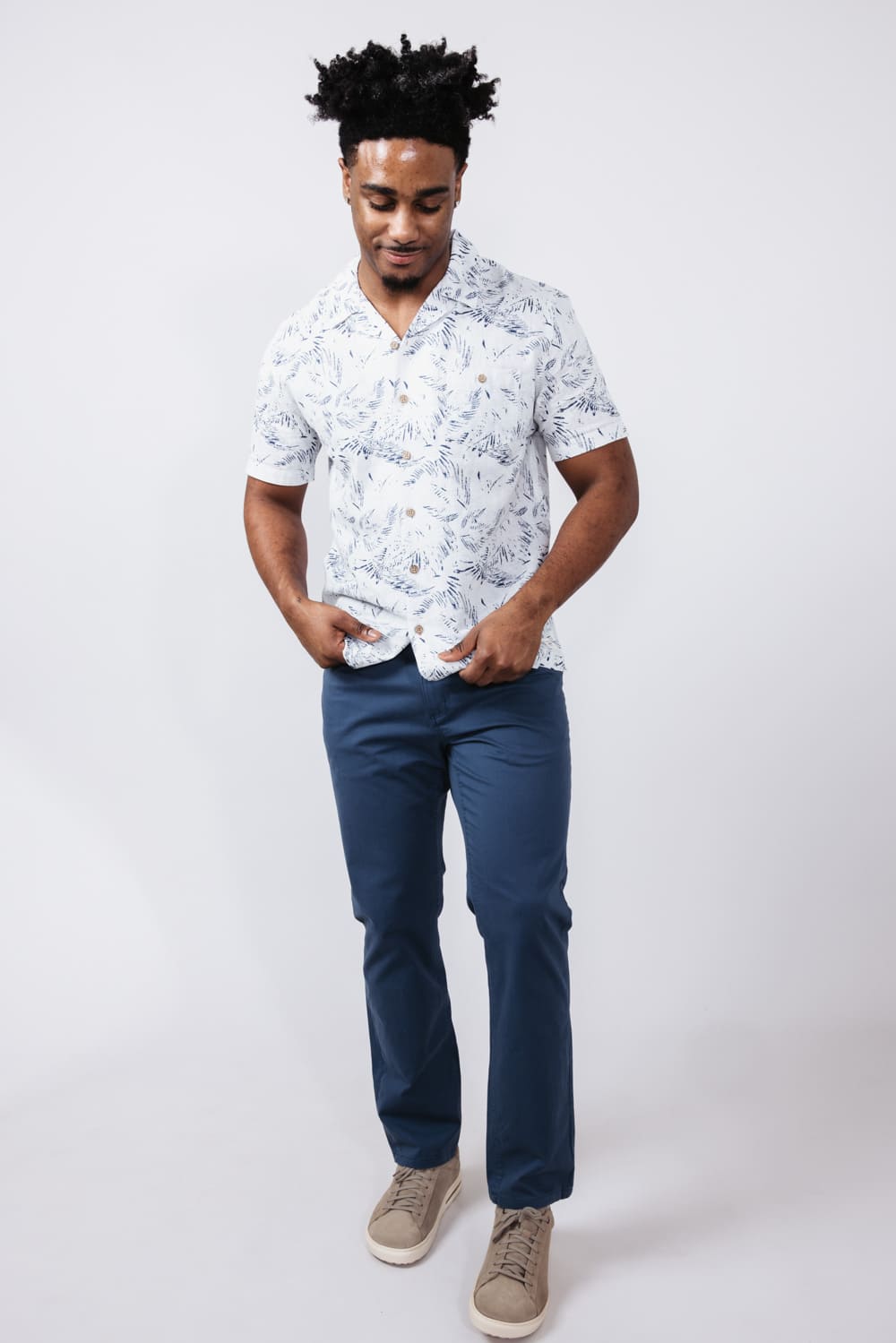 Copper & Oak Leaders Pants for Men in Dark Blue