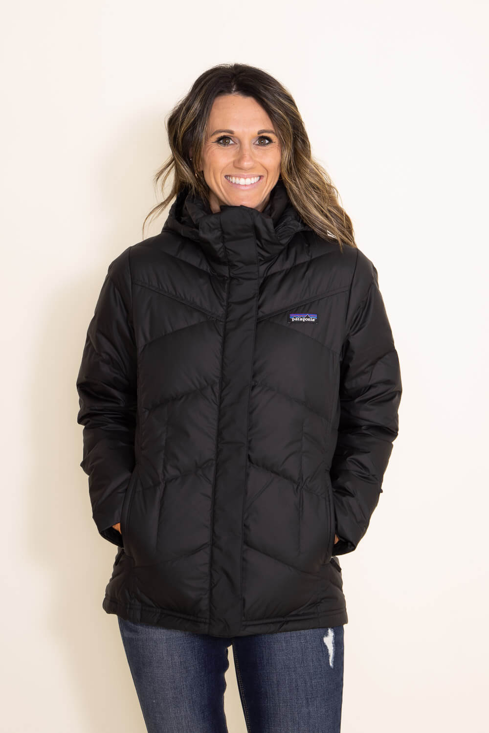 Patagonia Women’s Down With It Jacket in Black 