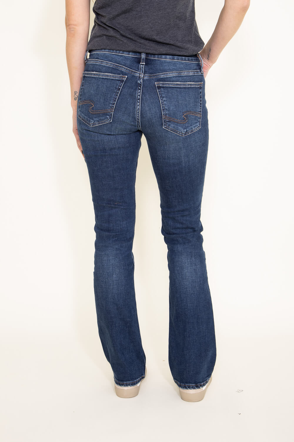 Silver Jeans 31” Suki Mid Rise Slim Bootcut Jeans For Women