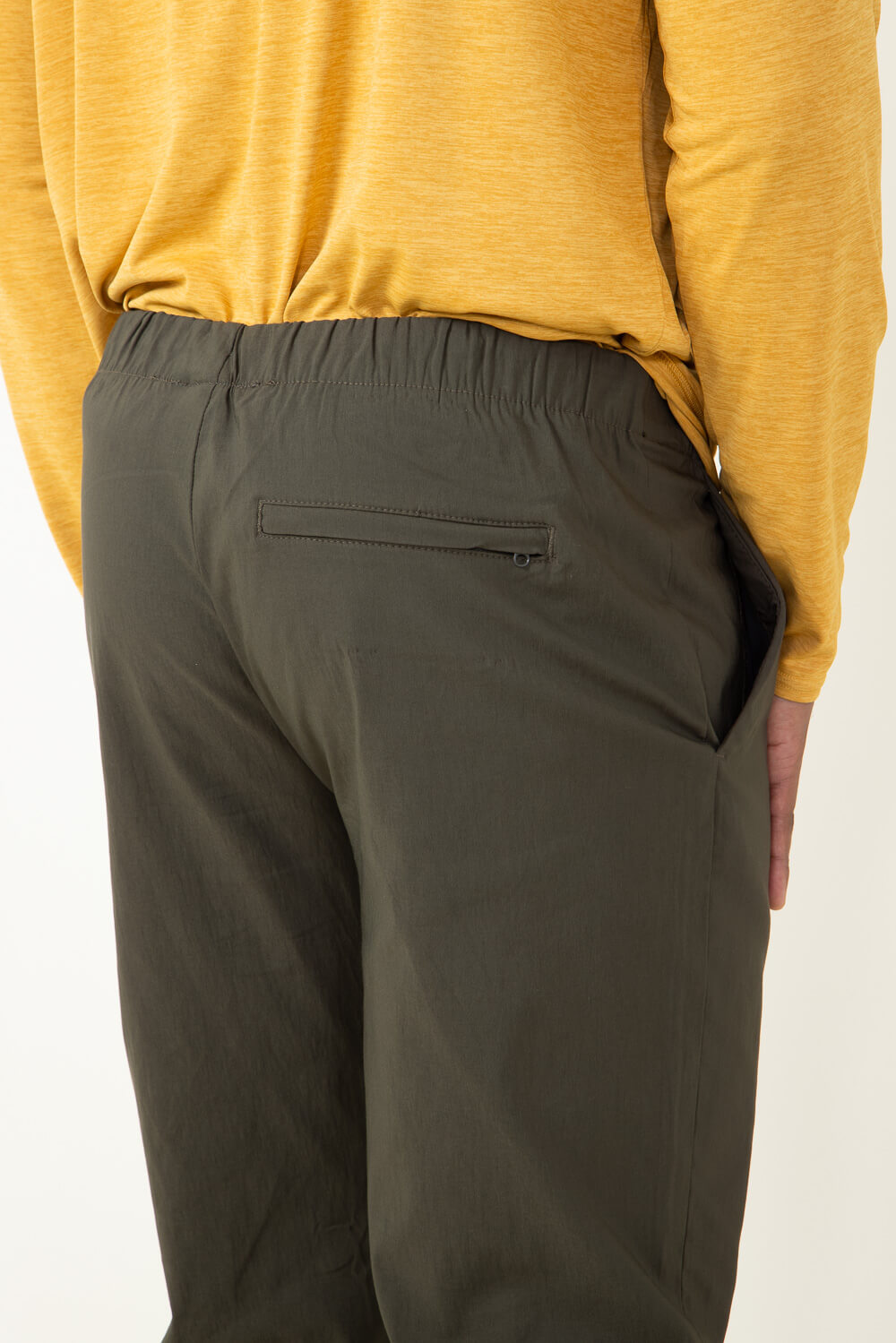 Copper & Oak Elastic File Tech Jogger Pants for Men in Green