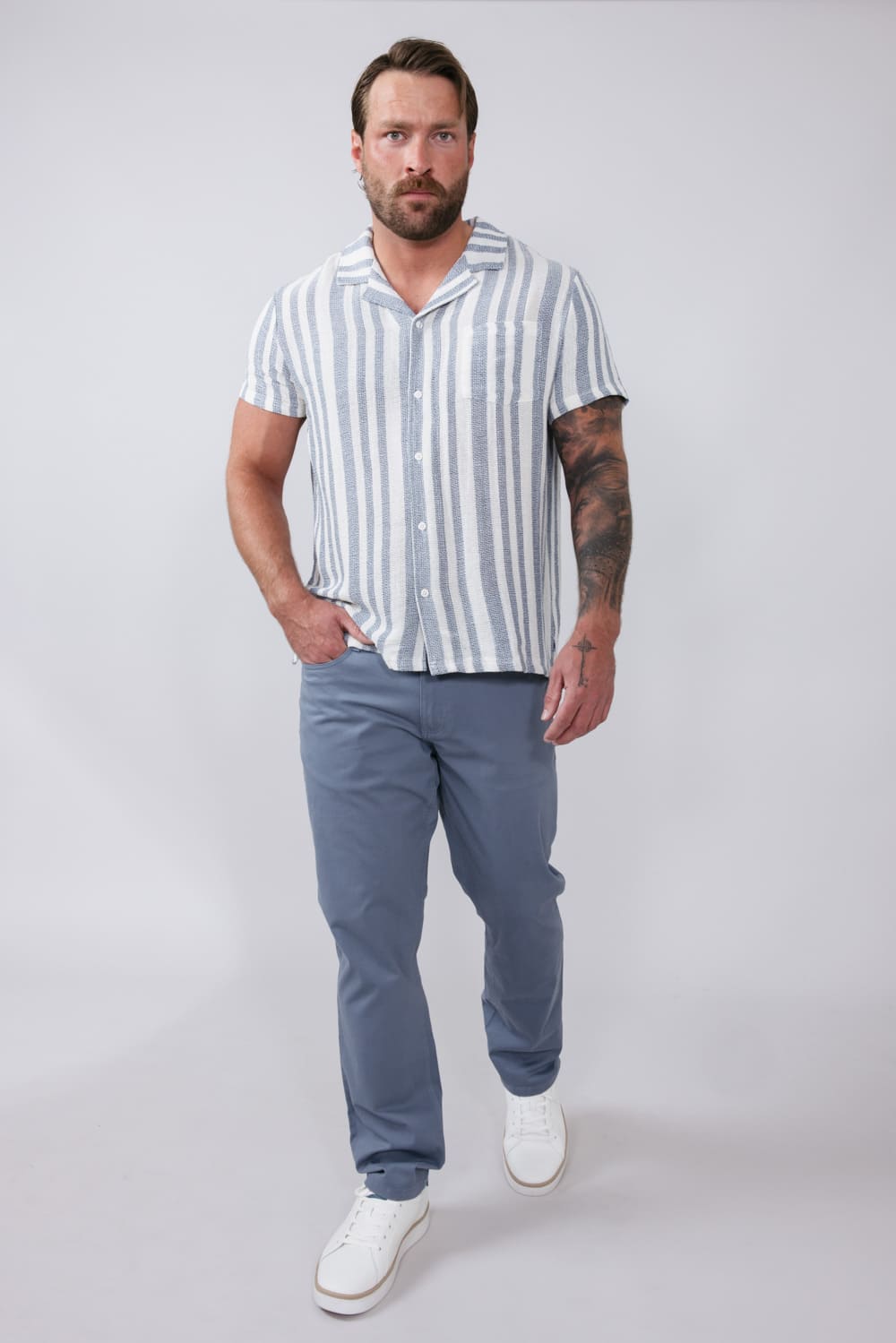 Copper & Oak Leader Chino Pants for Men in Blue
