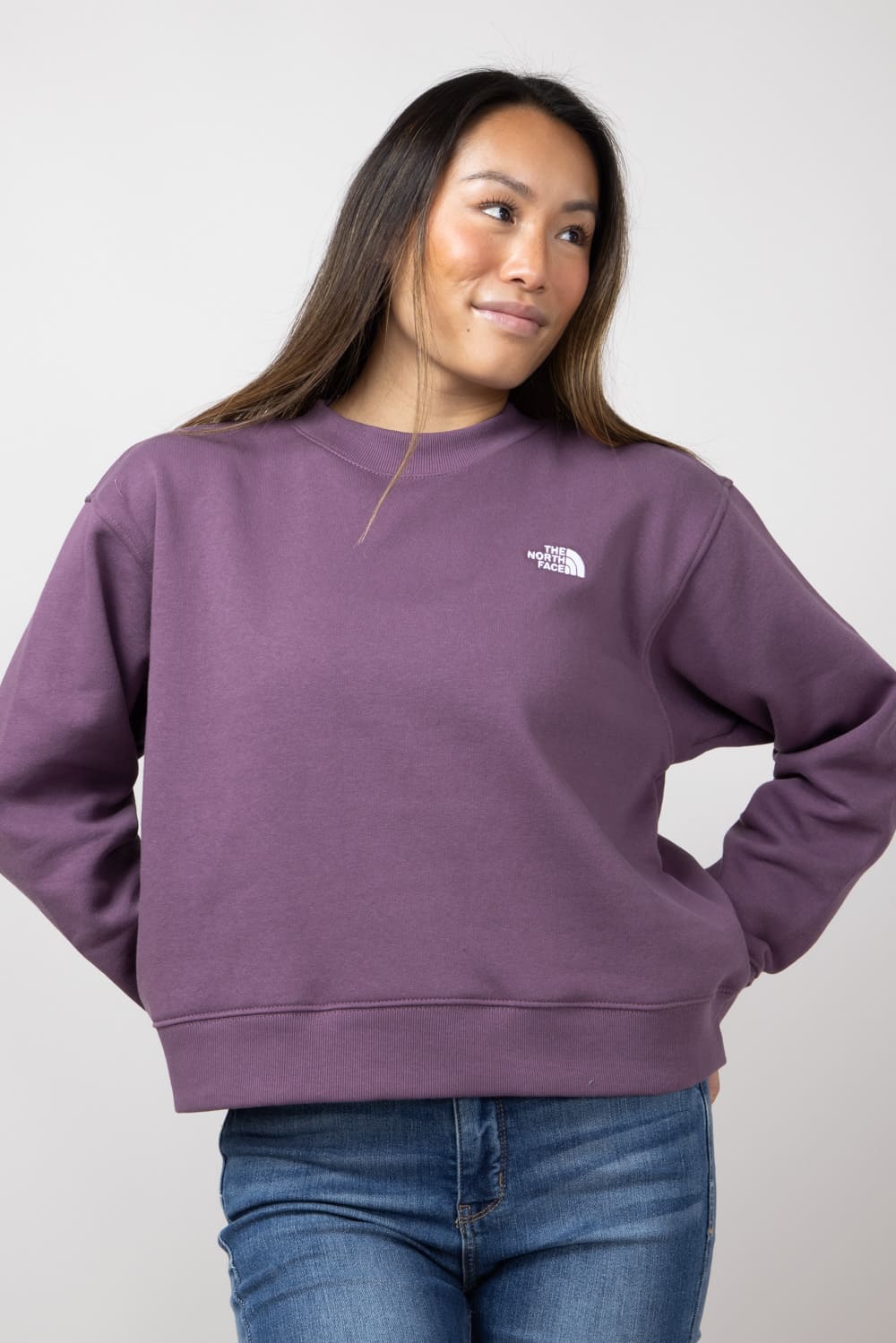 The North Face Evolution Fleece Sweatshirt for Women in Midnight Mauve
