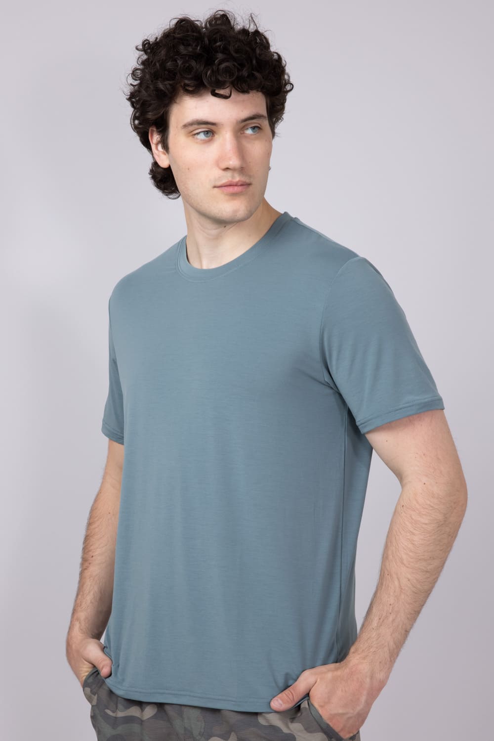 Free Fly Elevate Lightweight T-Shirt for Men in Stormy Sea