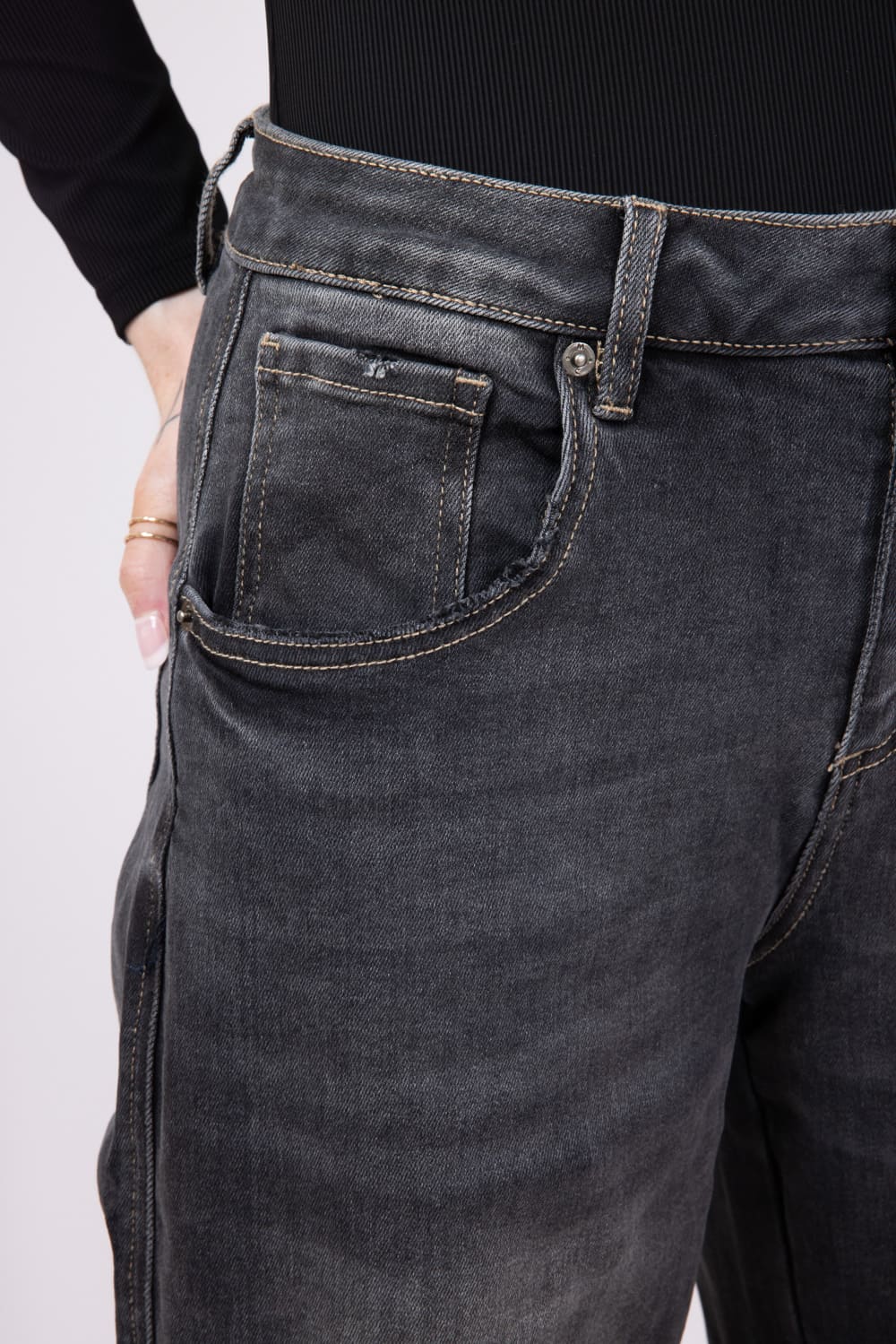 Mica Super High-Rise Barrel-Leg Jeans for Women in Black Eel