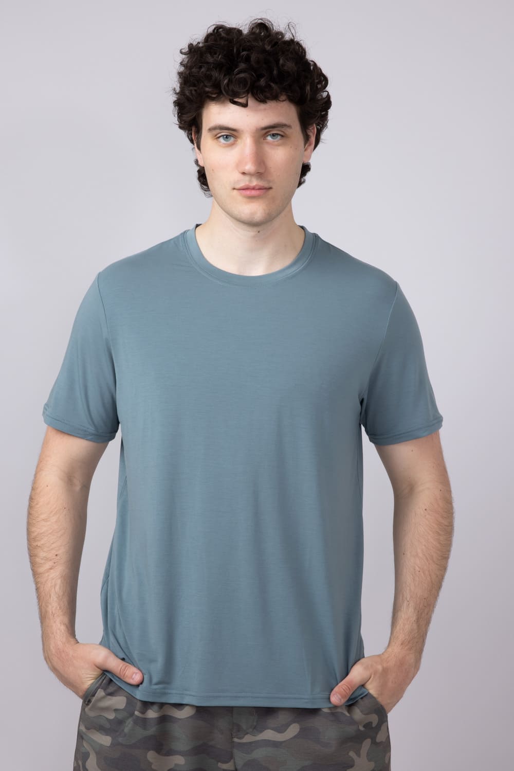 Free Fly Elevate Lightweight T-Shirt for Men in Stormy Sea