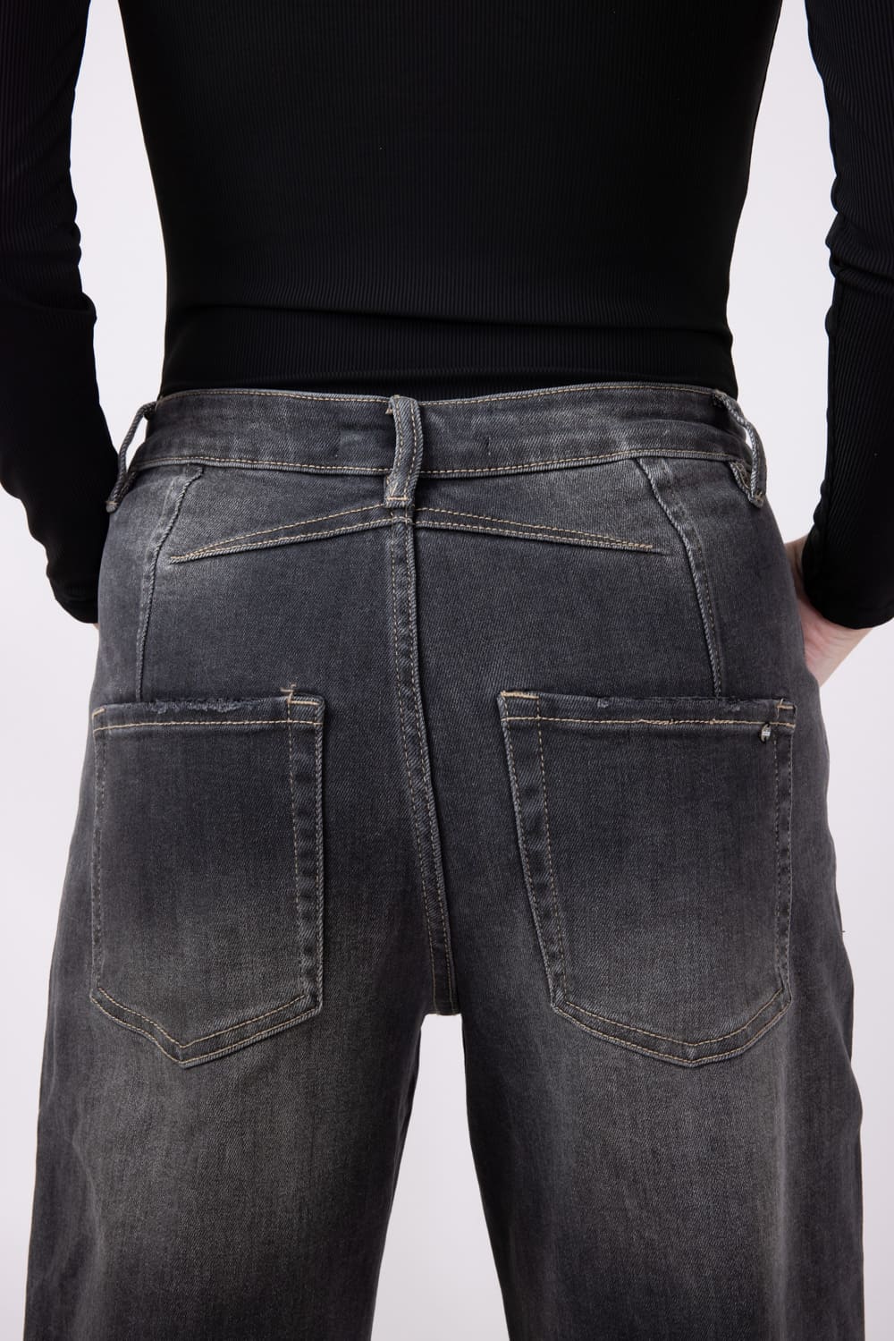 Mica Super High-Rise Barrel-Leg Jeans for Women in Black Eel