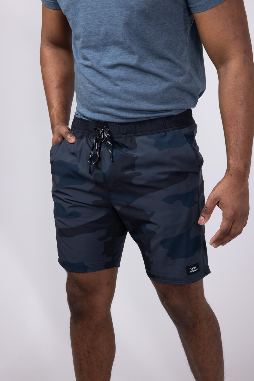 1897 Active Levitate Shorts for Men in Black Camo