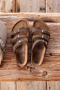 Birkenstock Florida Soft Footbed Sandals in Mocha for Women | 53881