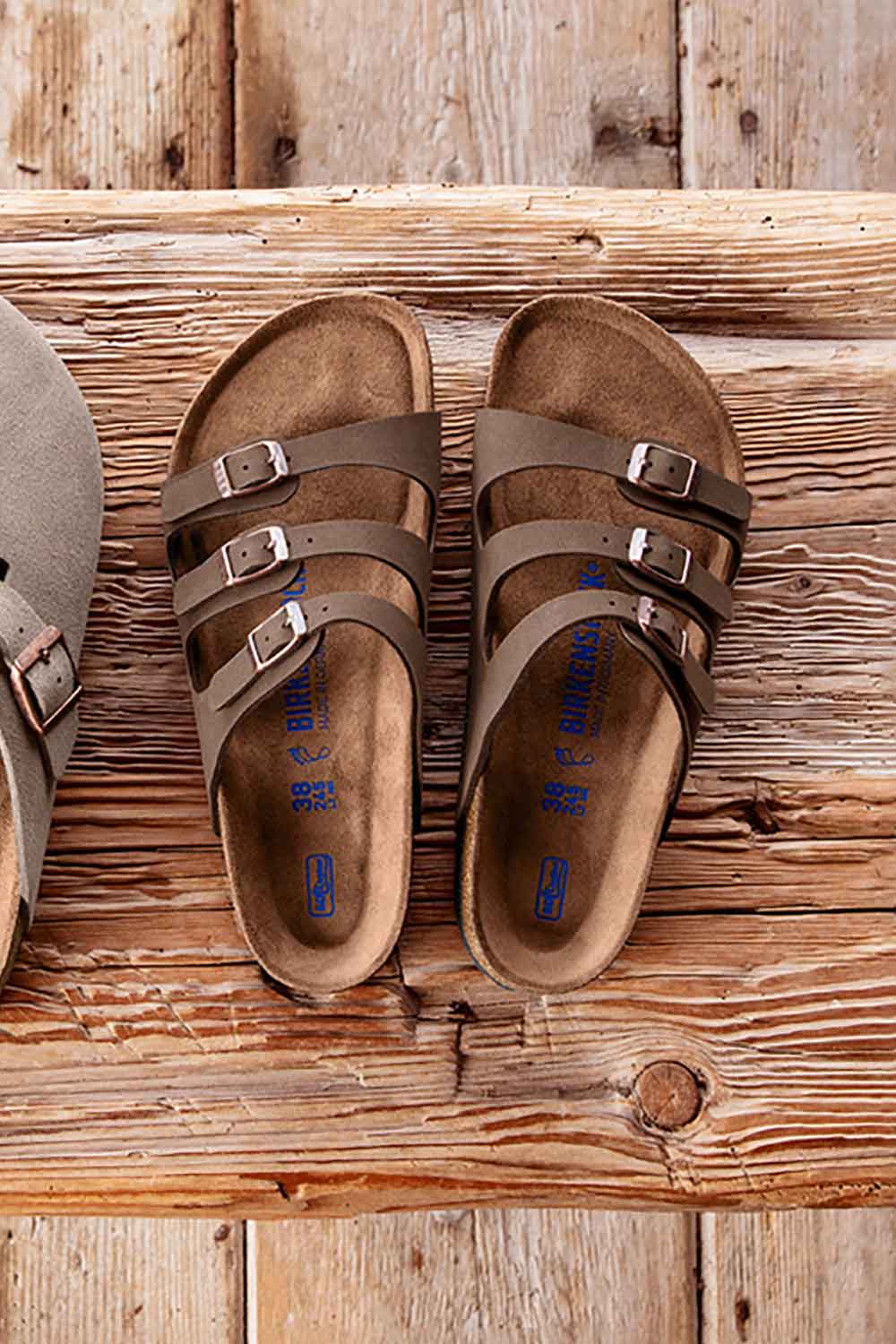 Birkenstock Florida Soft Footbed Sandals in Mocha for Women | 53881