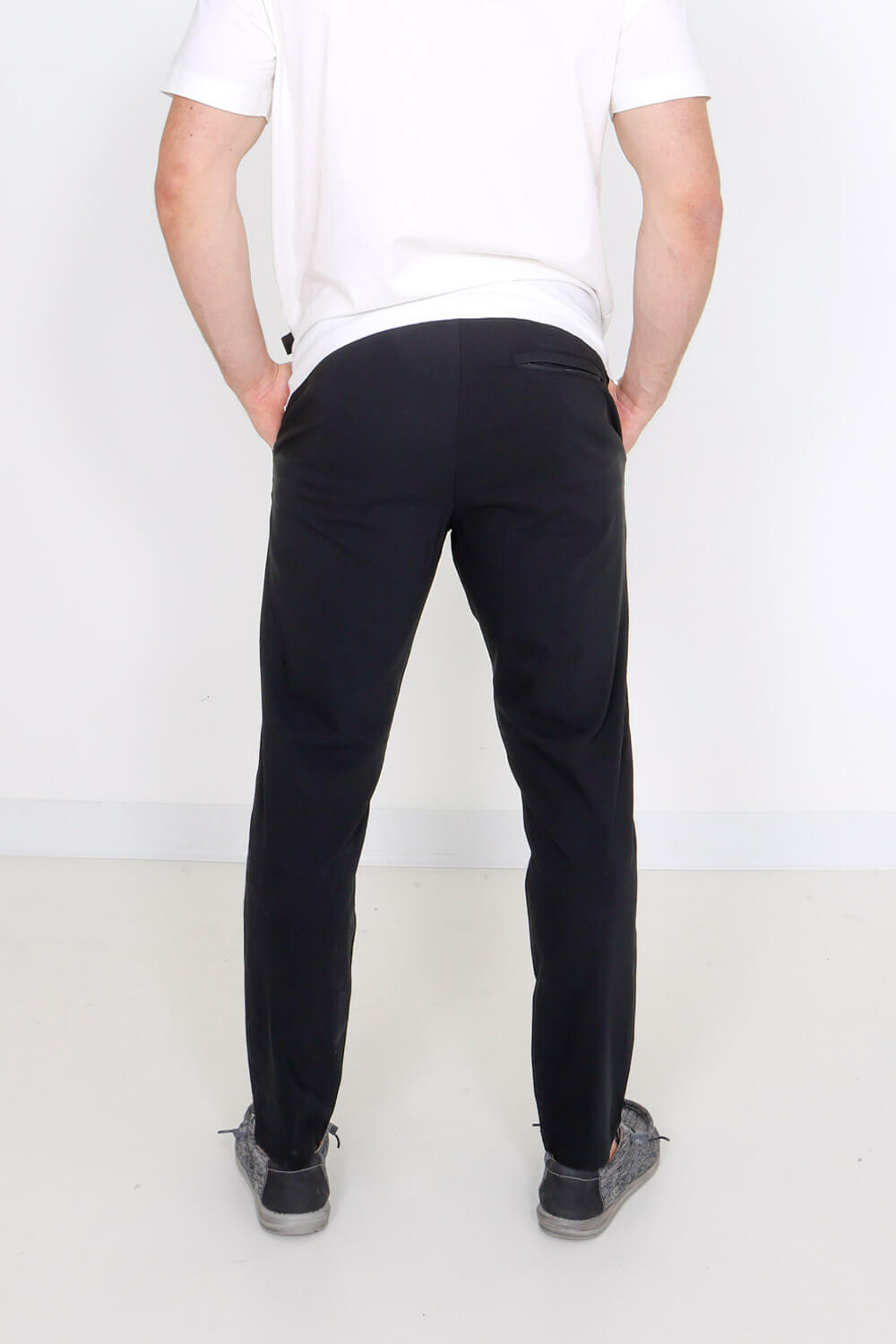 Copper & Oak Elastic File Tech Jogger Pants for Men in Black