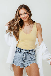 Seamless Double Layer Knit Tank Top for Women in Lemon
