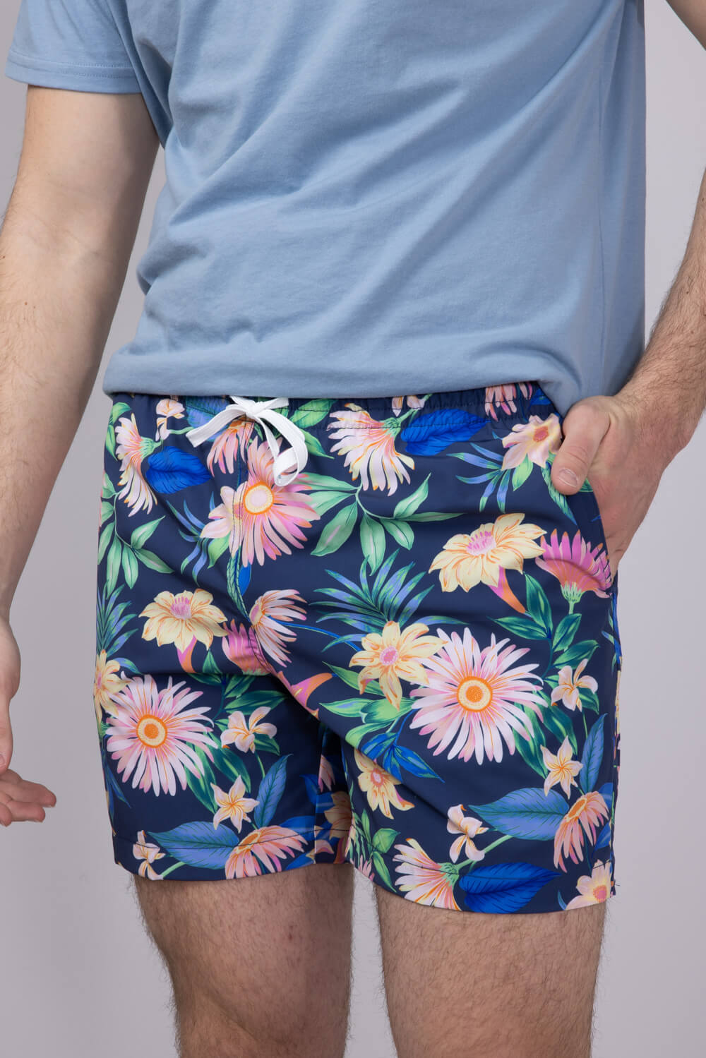 Chubbies Classic Swim Trunks 5.5” Shorts for Men in Navy