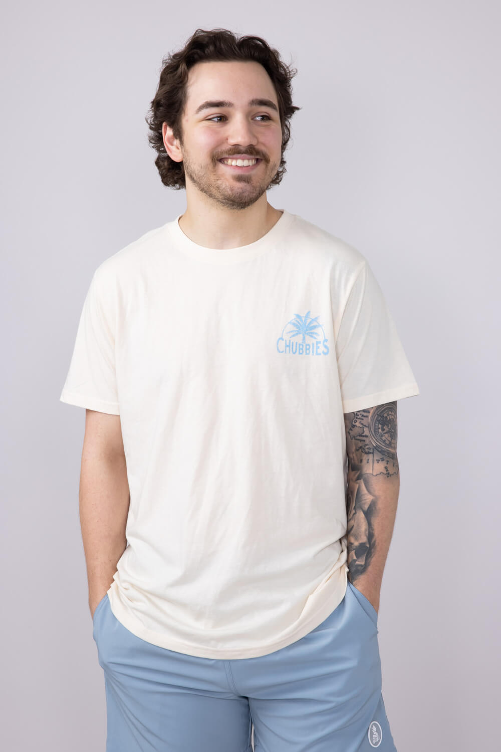 Chubbies Going In The Duffle T-Shirt for Men in Off White