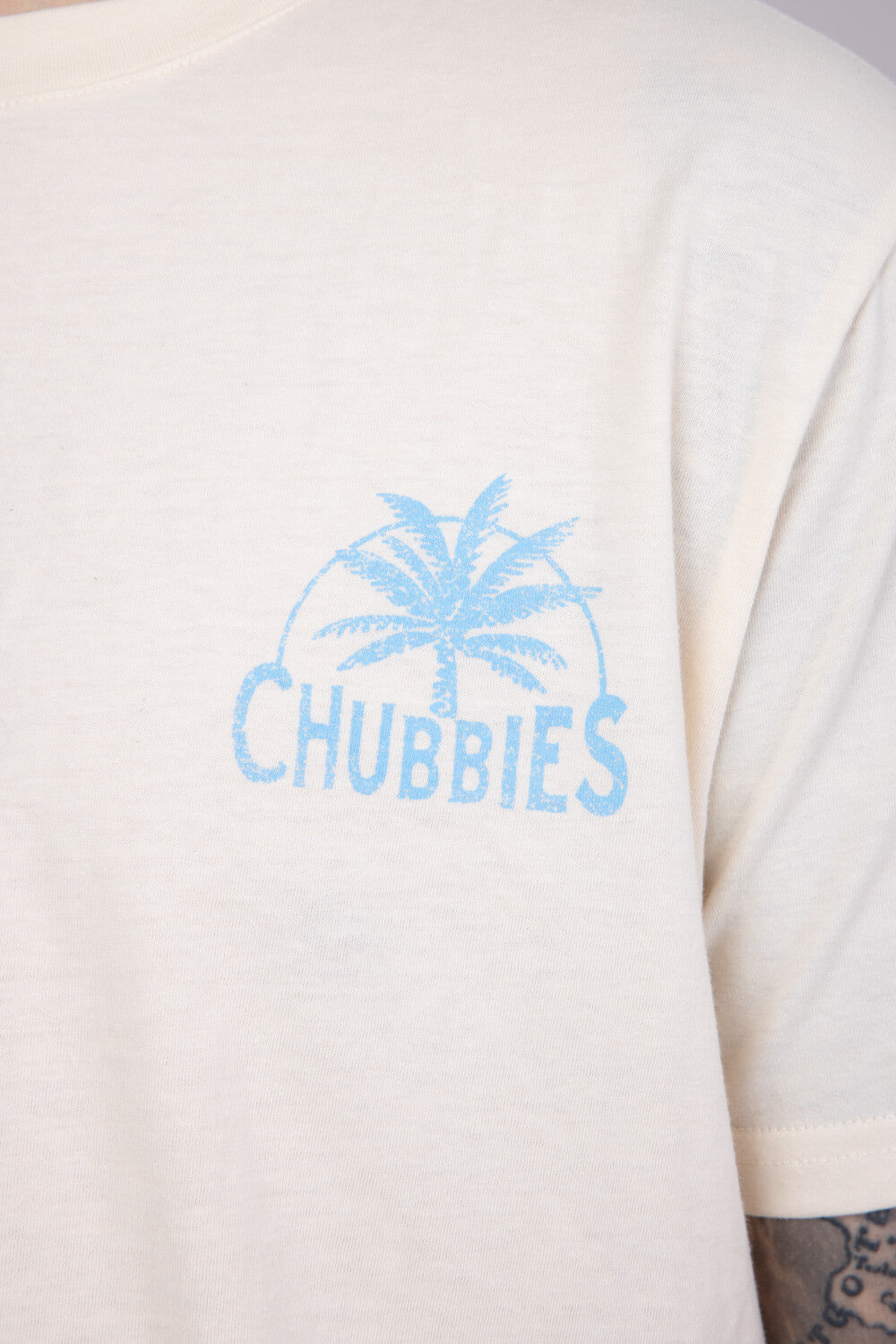 Chubbies Going In The Duffle T-Shirt for Men in Off White