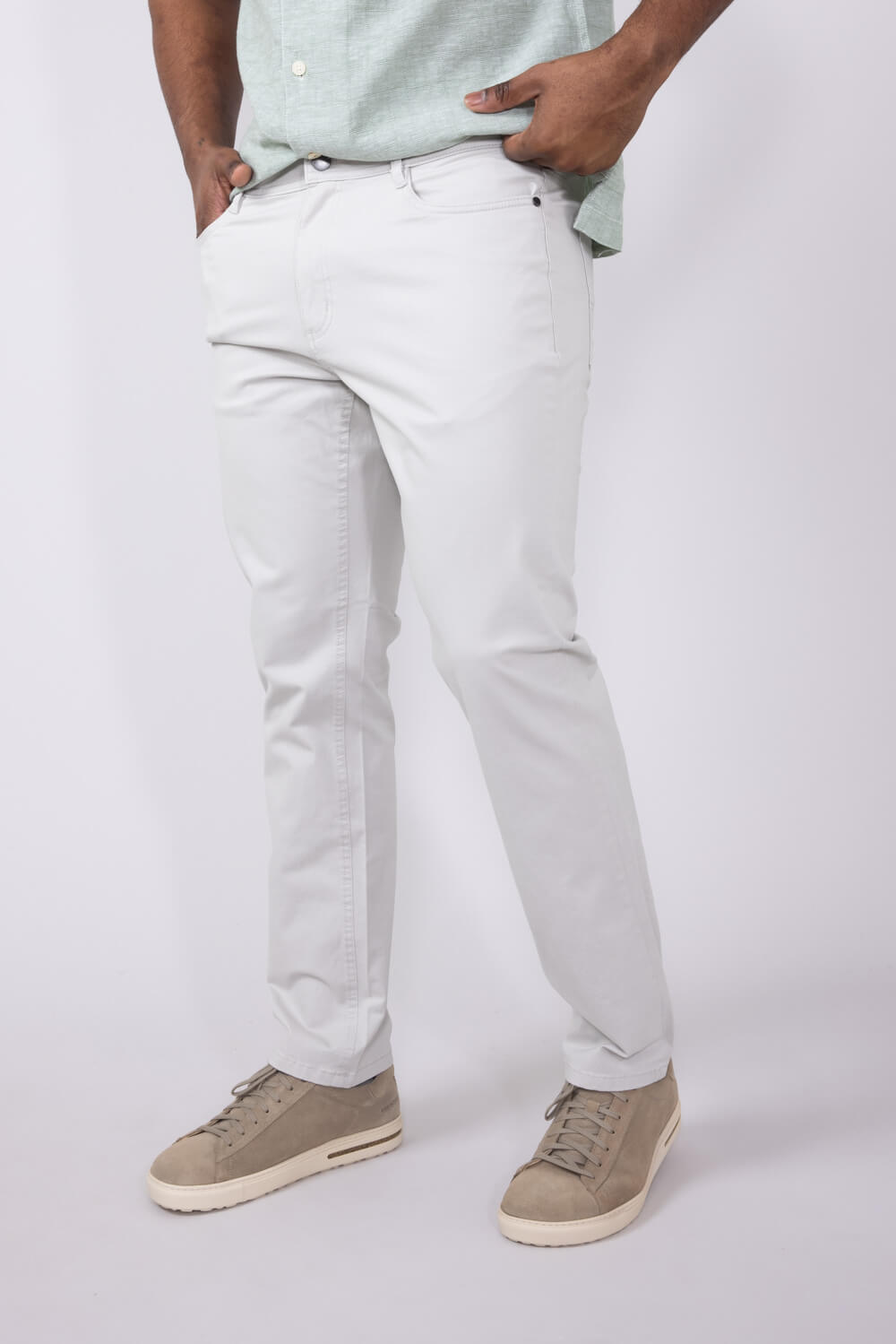 Copper & Oak Leaders Pants for Men in Light Grey 