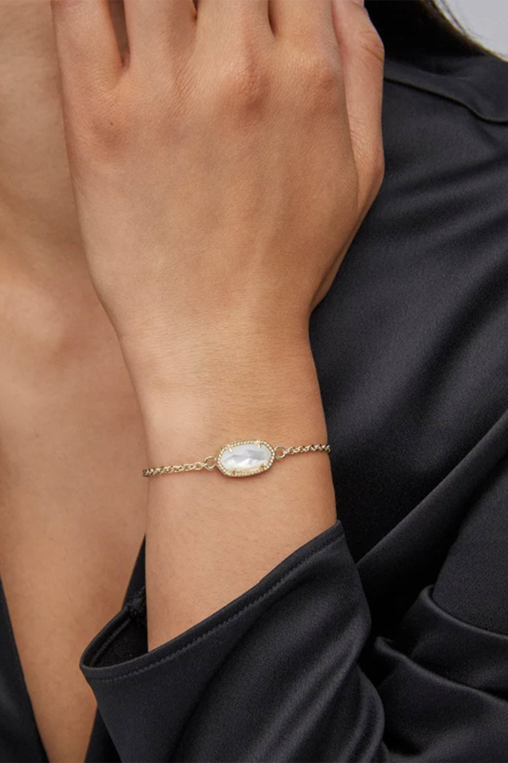 Kendra Scott Elaina Gold Delicate Chain Bracelet in Ivory Mother-of-Pearl 