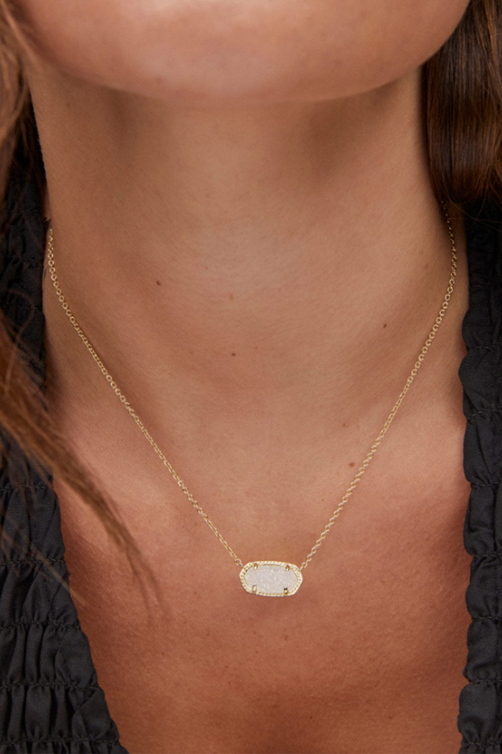Kendra Scott Elisa Gold Short Pendant Necklace in Iridescent Drusy