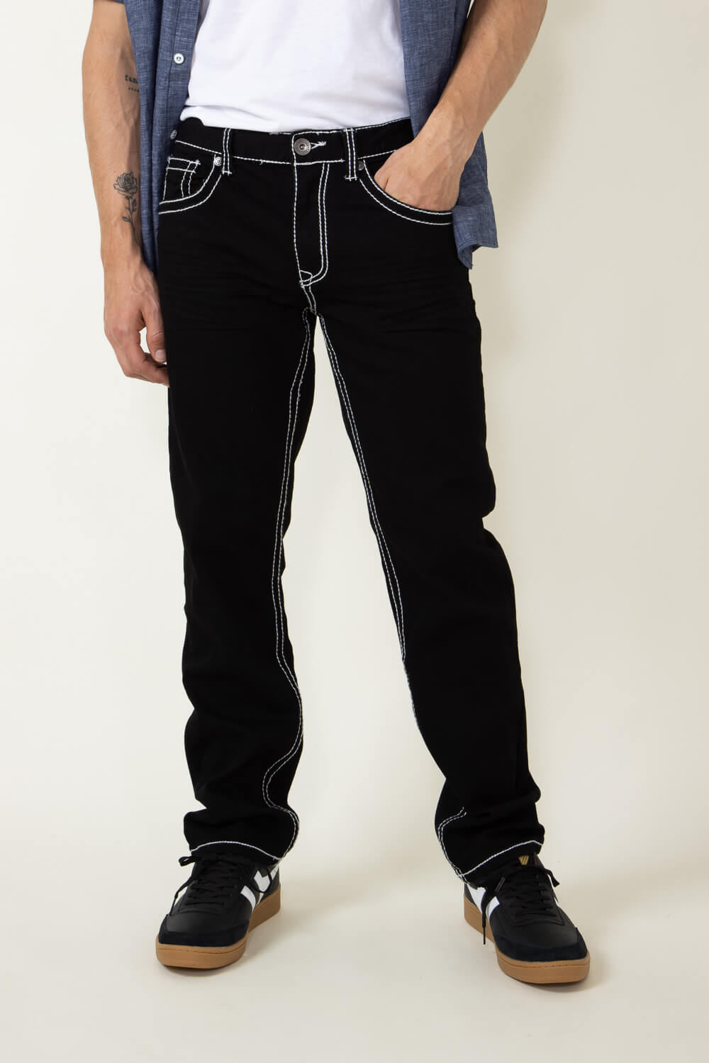 True Luck Vinny Straight Jeans for Men in Black