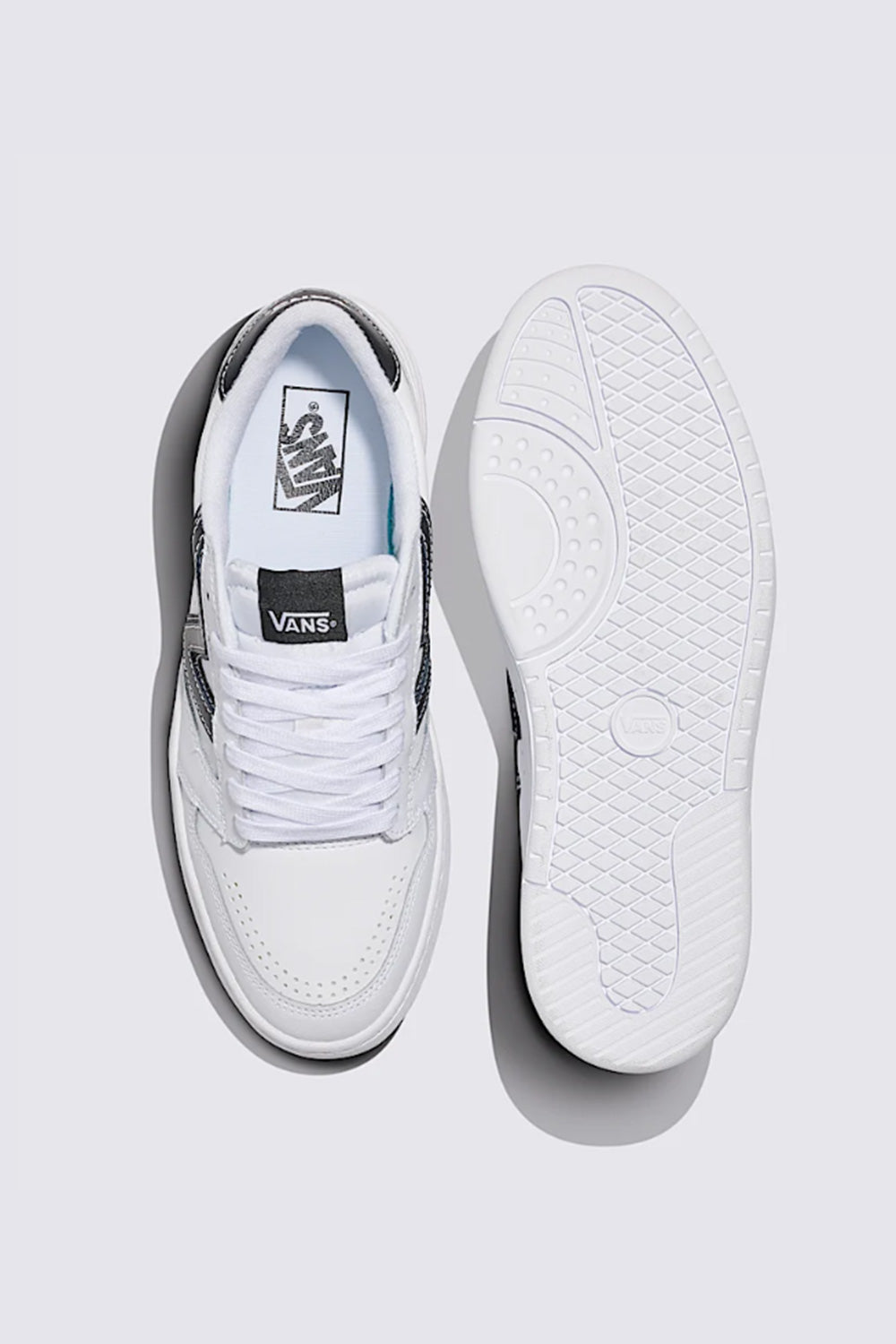 Vans Lowland 2.0 Sneakers in White