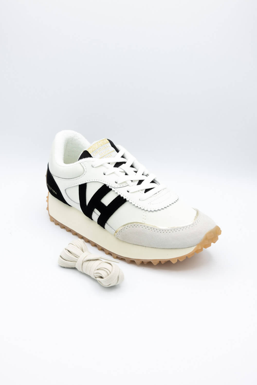 Vintage Havana Cosmic Sneakers for Women in White/Black