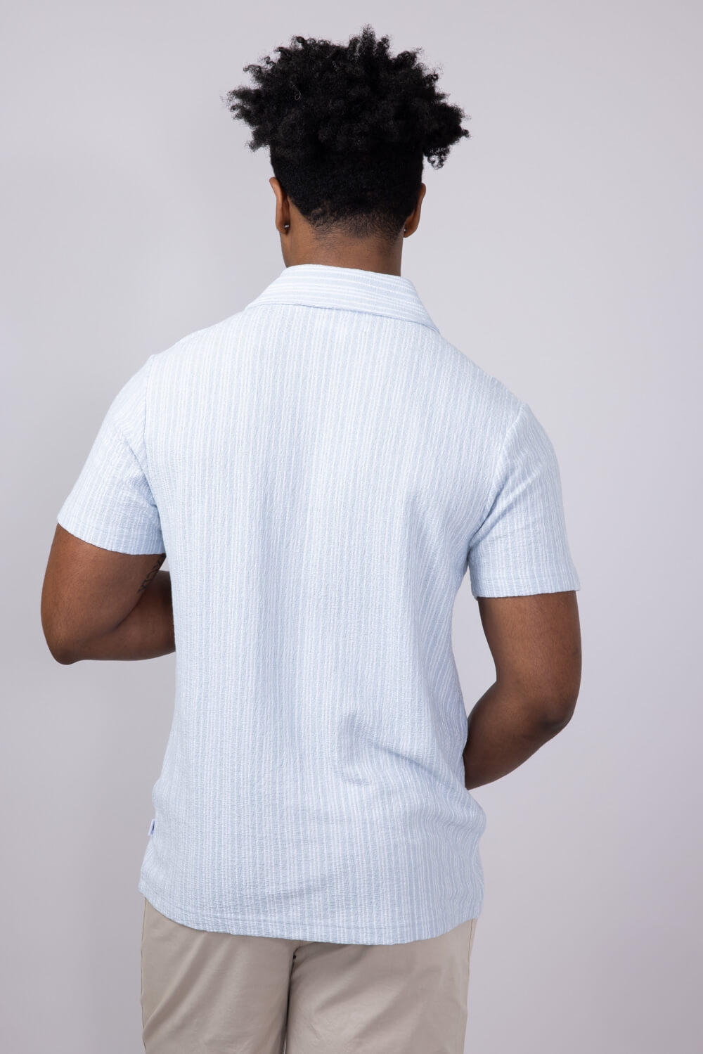 Vintage Summer Novelty Knit Button Up Shirt for Men in Light Blue