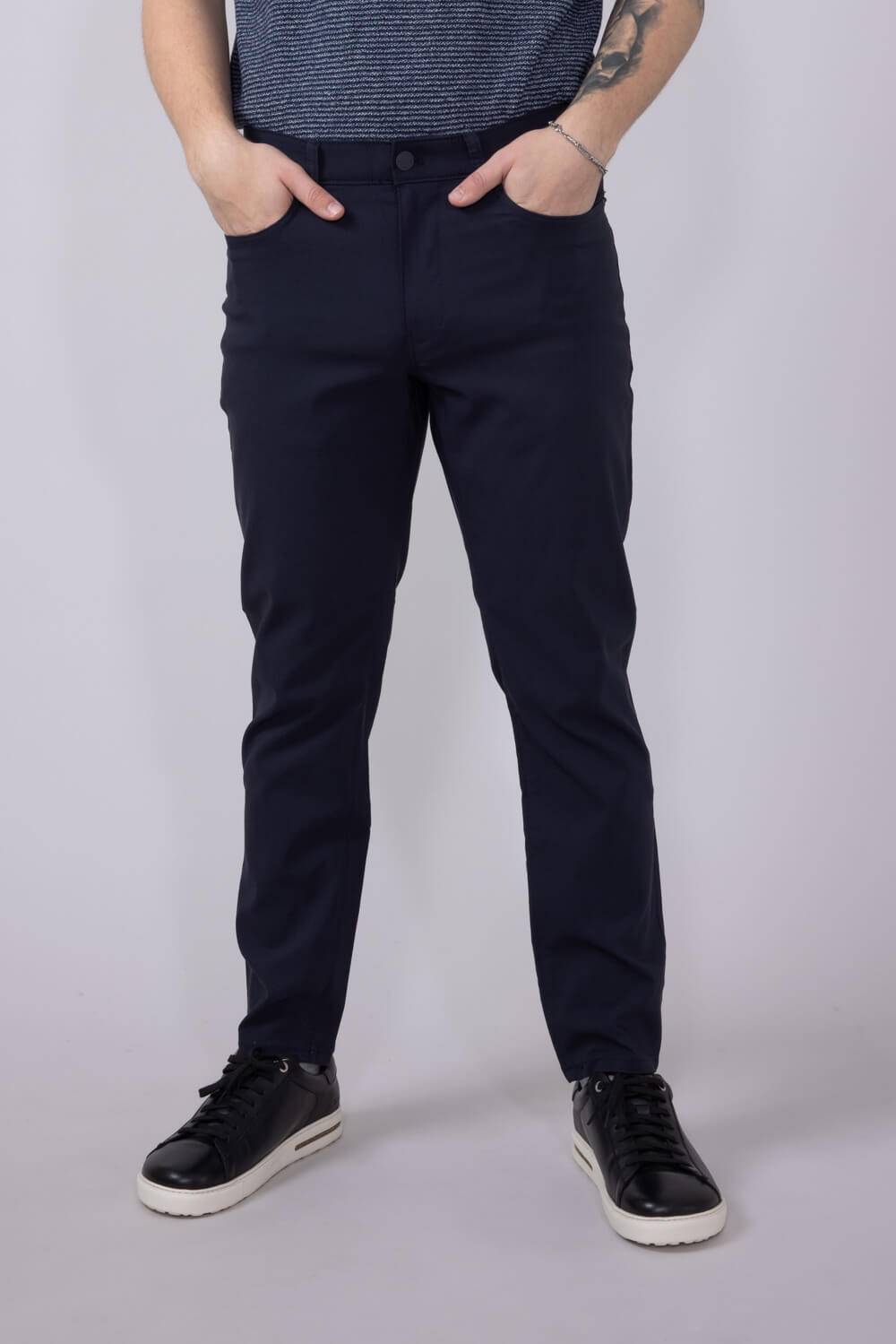Weatherproof Vintage Momentum 5 Pocket Pants for Men in Deep Navy