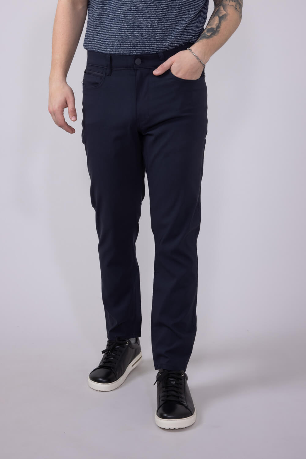 Weatherproof Vintage Momentum 5 Pocket Pants for Men in Deep Navy