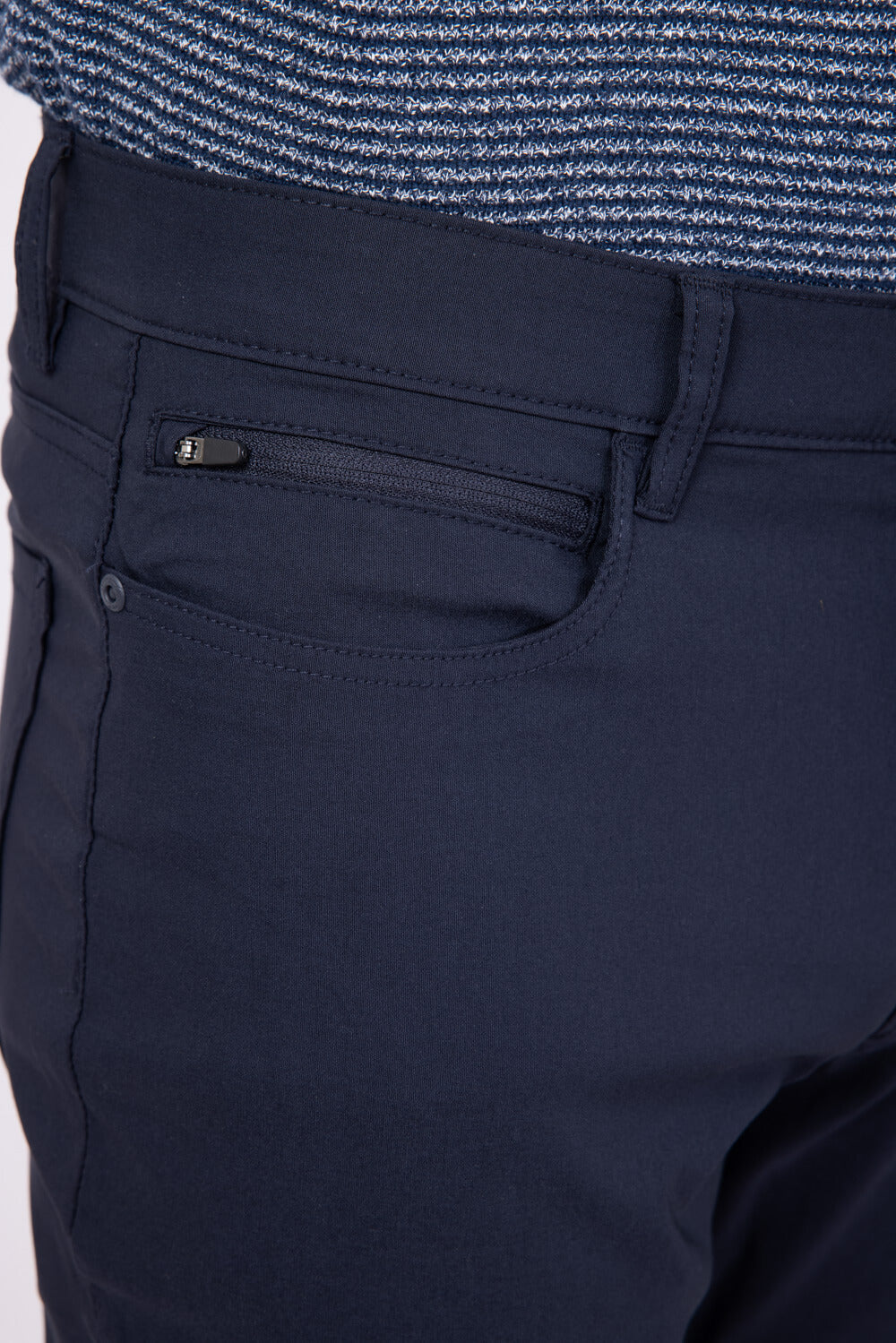 Weatherproof Vintage Momentum 5 Pocket Pants for Men in Deep Navy
