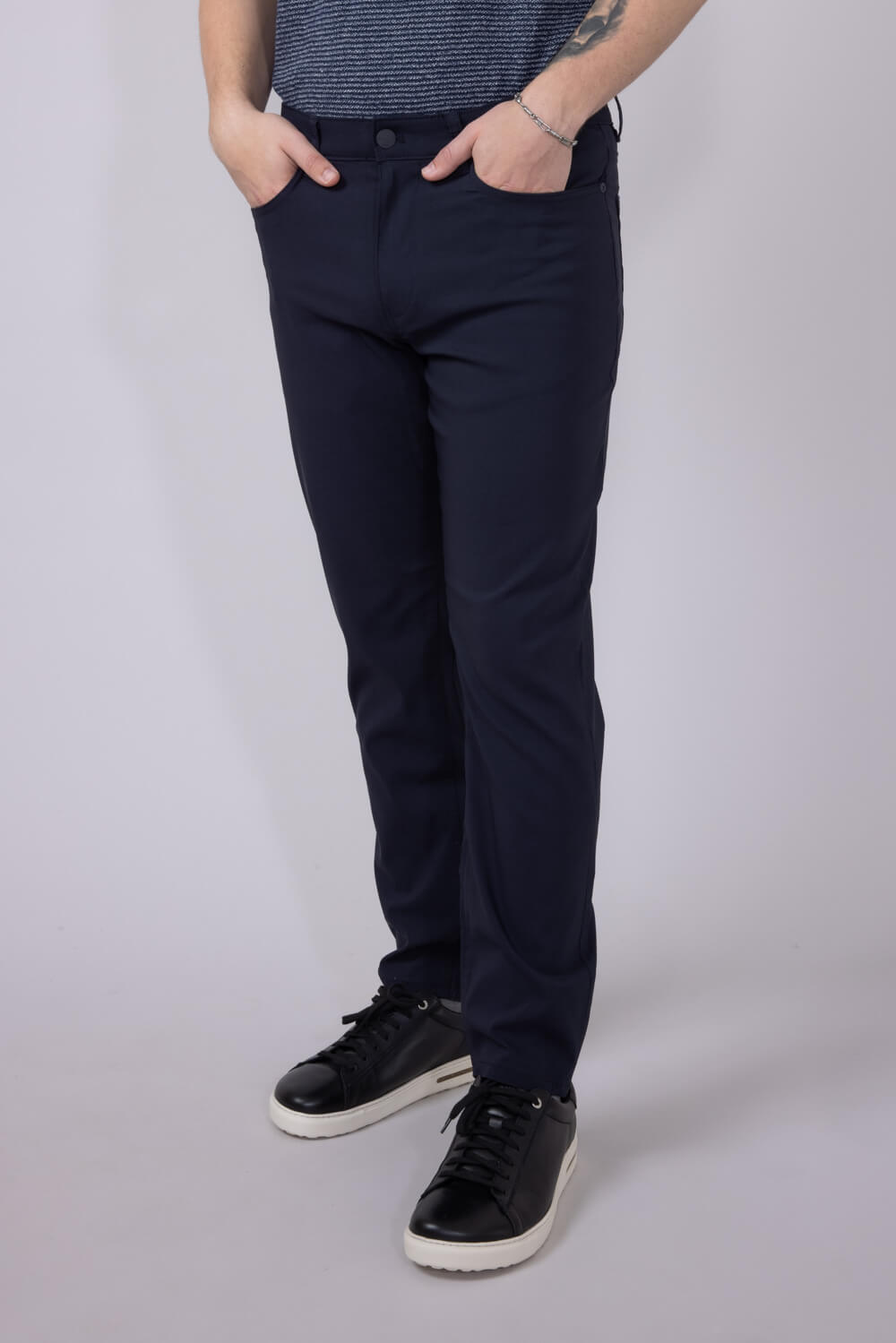 Weatherproof Vintage Momentum 5 Pocket Pants for Men in Deep Navy