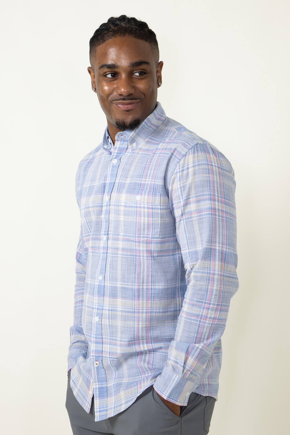 Weatherproof Vintage Woven Plaid Button Up Shirt for Men in Blue 