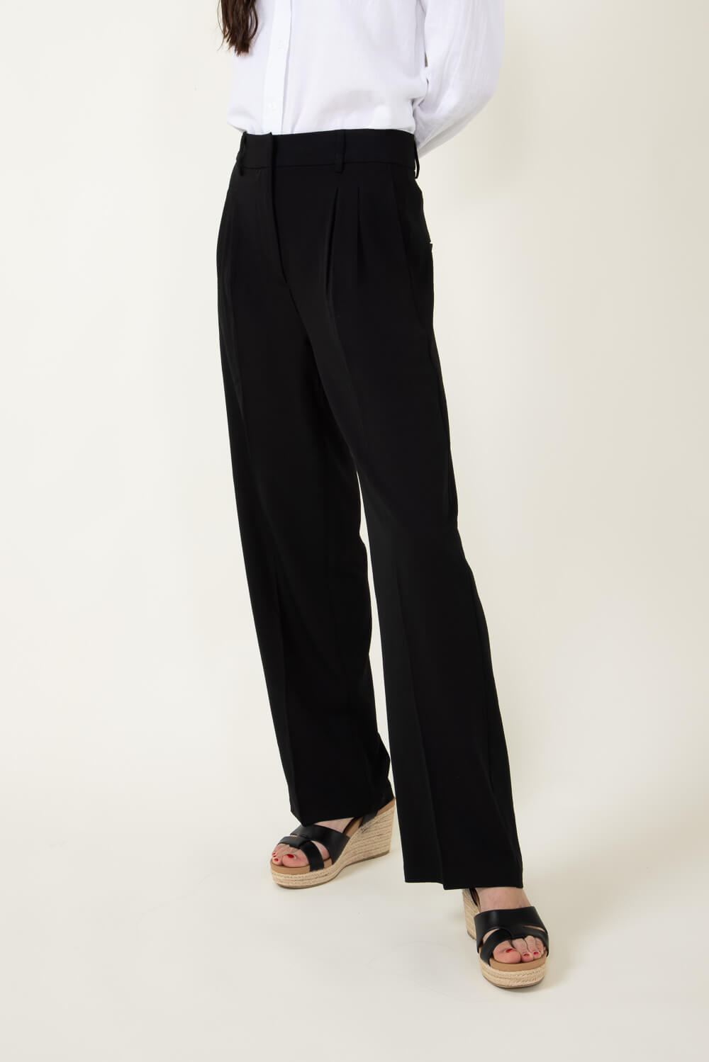 Woven Boyfriend Trouser Pants for Women in Black